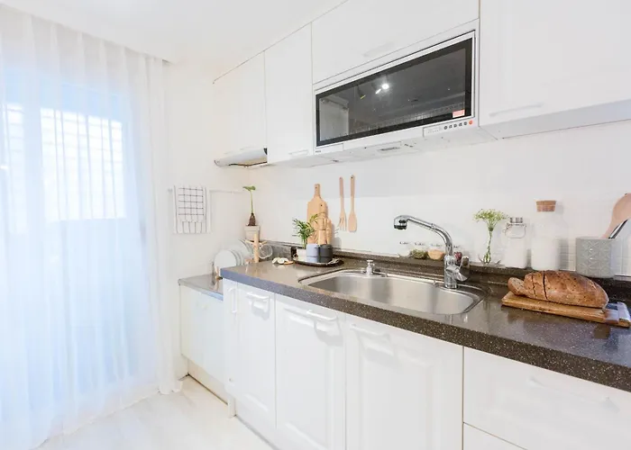 S Apartment